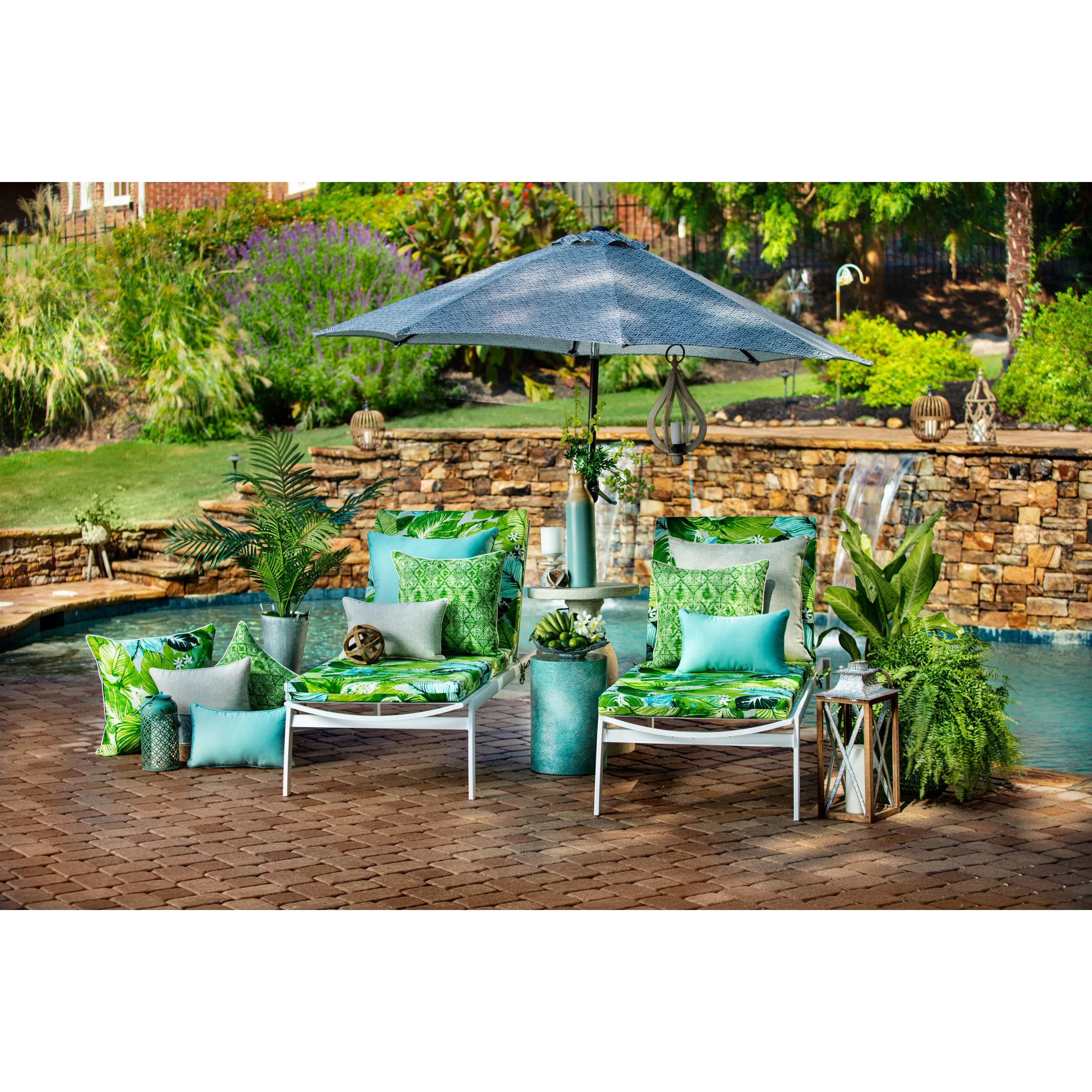 Outdoor/Indoor Tory Graphite 16.5-inch Throw Pillow (Set of 2)
